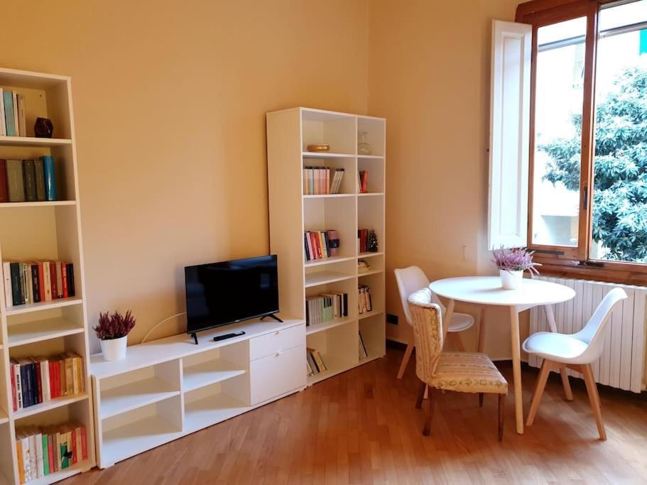 Celeste Apartment-San Frediano Firenze Bagian luar foto